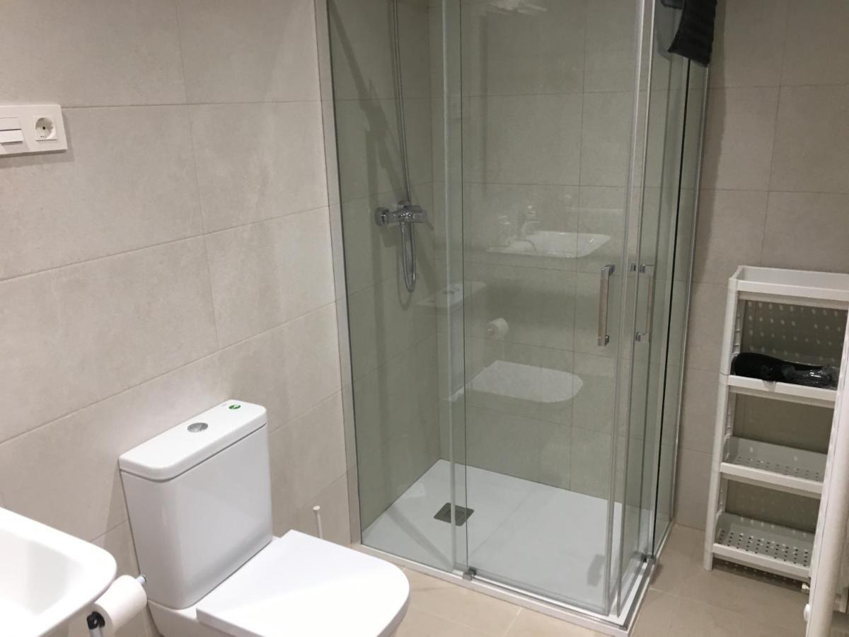 Apartamentos Gyc Viviendas Deluxe Leão Exterior foto